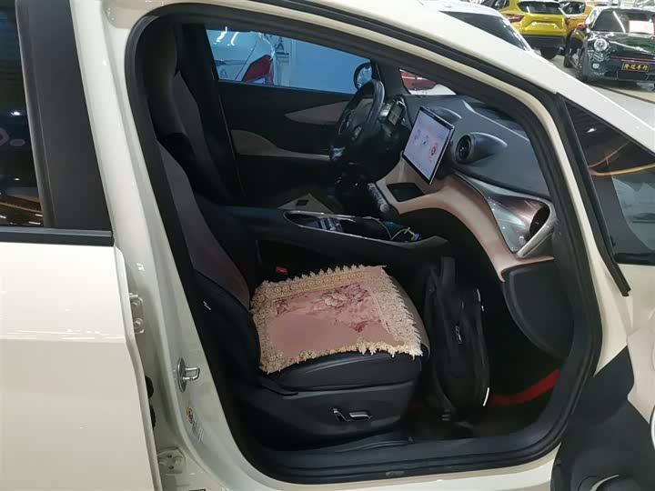 Фото 25 - BYD Dolphin