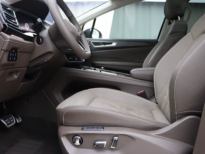 Фото 4 - Volkswagen Viloran