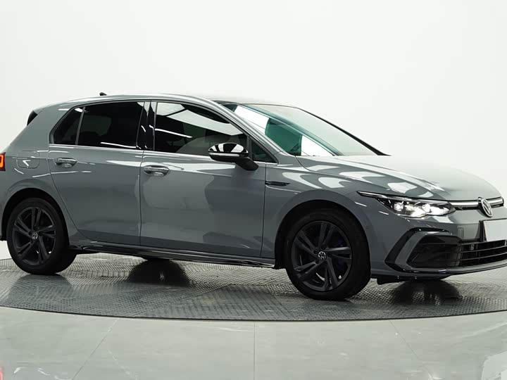 Фото 6 - Volkswagen Golf