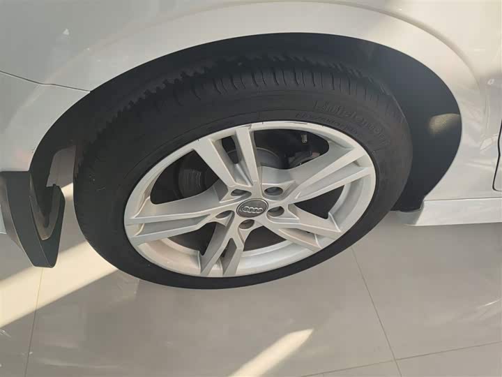 Фото 26 - Audi A3