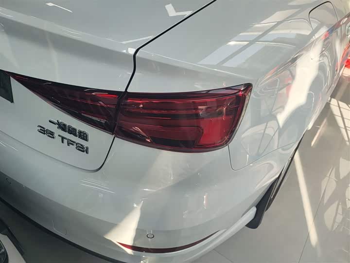 Фото 8 - Audi A3