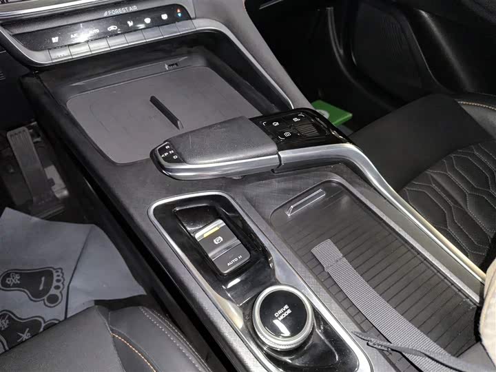 Фото 14 - Changan UNI-T