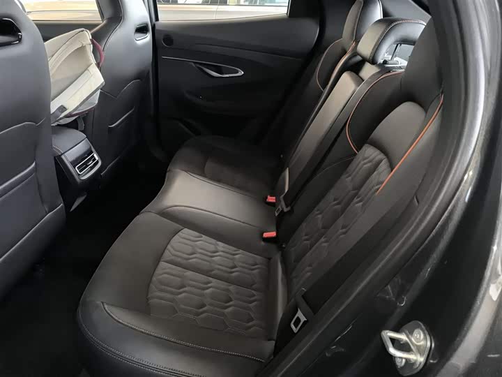 Фото 17 - Changan UNI-T