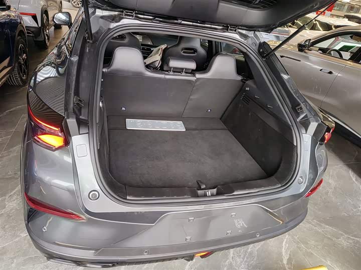 Фото 19 - Changan UNI-T