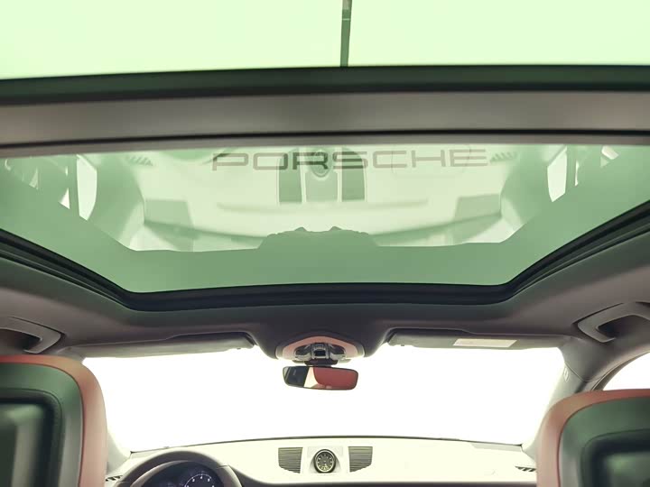 Фото 10 - Porsche Macan