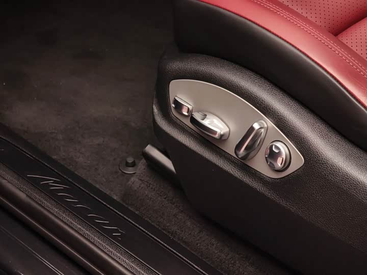 Фото 15 - Porsche Macan