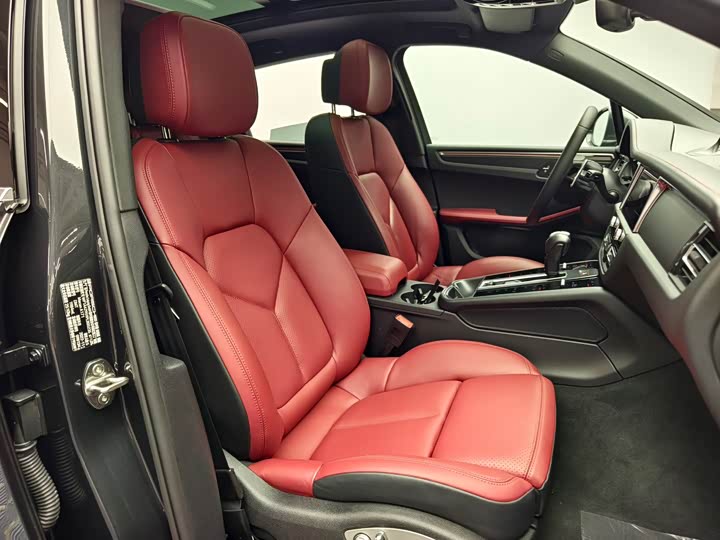 Фото 16 - Porsche Macan