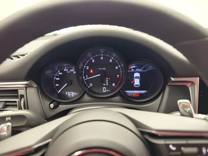 Фото 9 - Porsche Macan