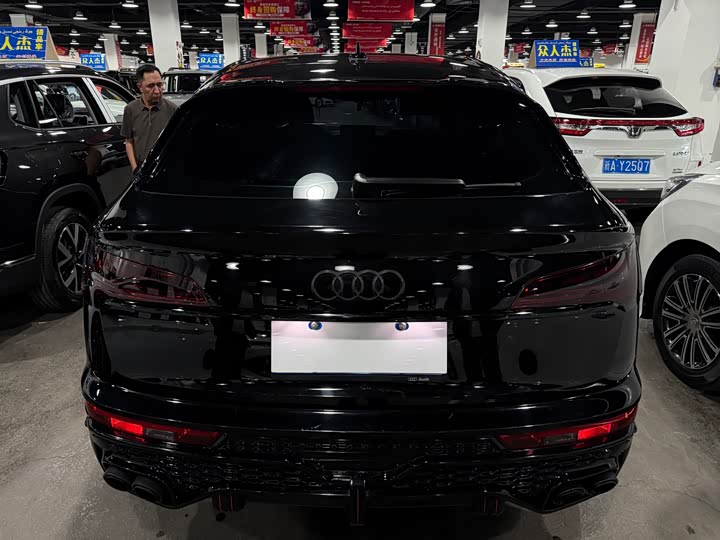 Фото 4 - Audi Q5L Sportback