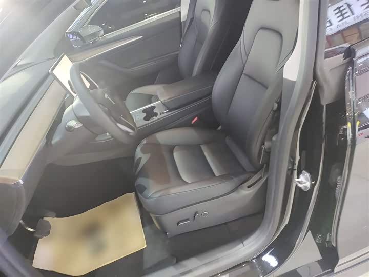 Фото 15 - Tesla Model Y