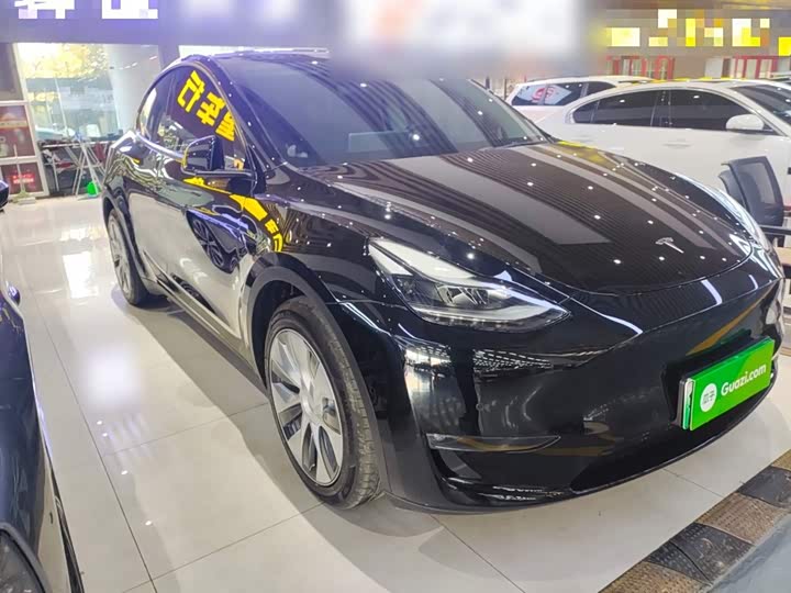 Фото 4 - Tesla Model Y
