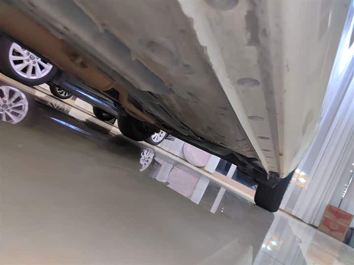 Фото 22 - Toyota Yaris L