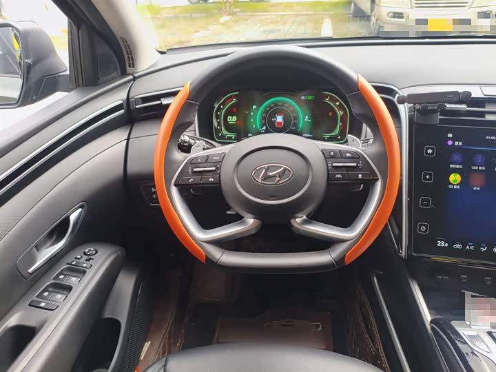 Фото 3 - Hyundai Tucson L