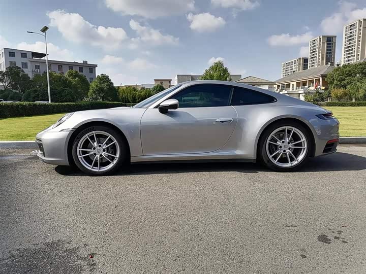 Фото 3 - Porsche 911