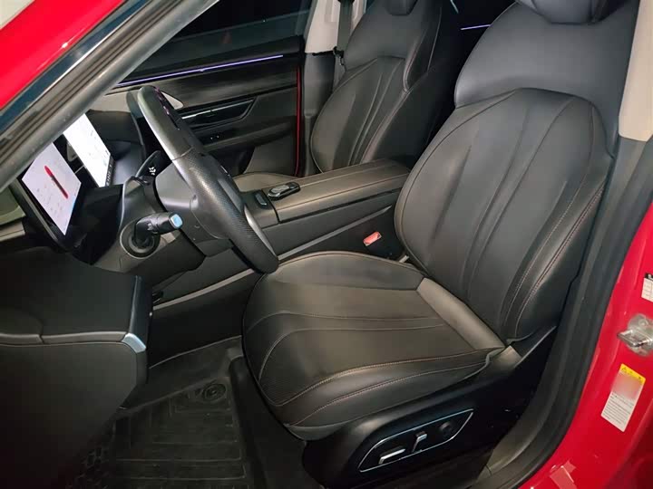 Фото 15 - XPeng P7