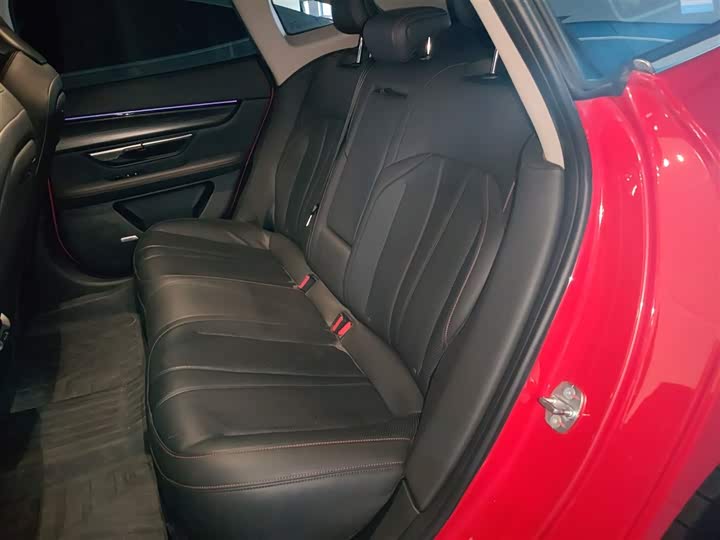 Фото 17 - XPeng P7