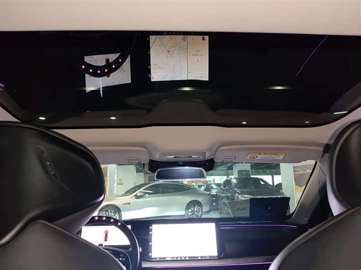 Фото 18 - XPeng P7