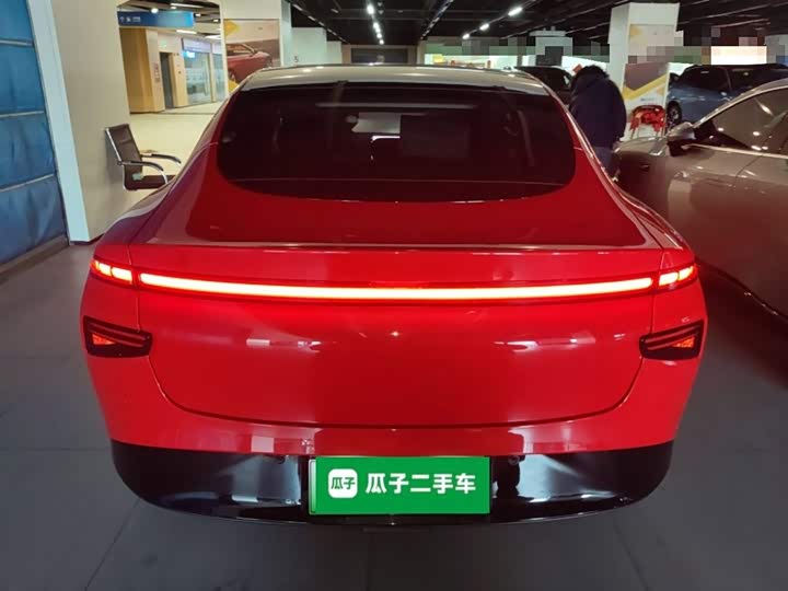 Фото 6 - XPeng P7