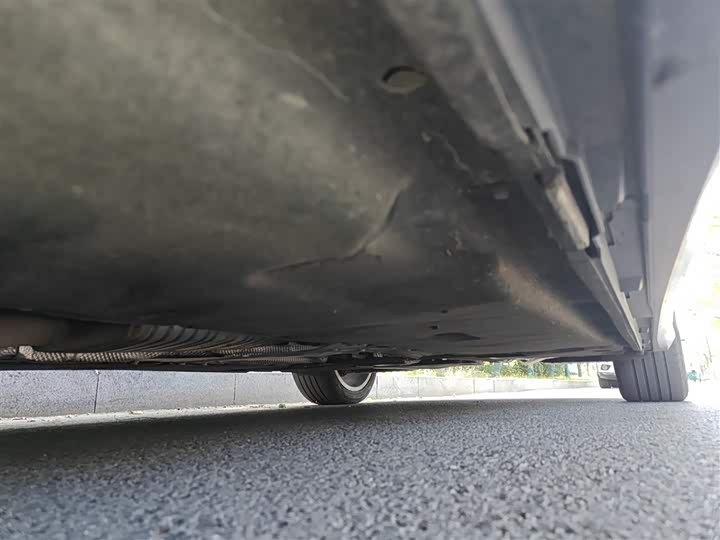 Фото 22 - Audi A6L