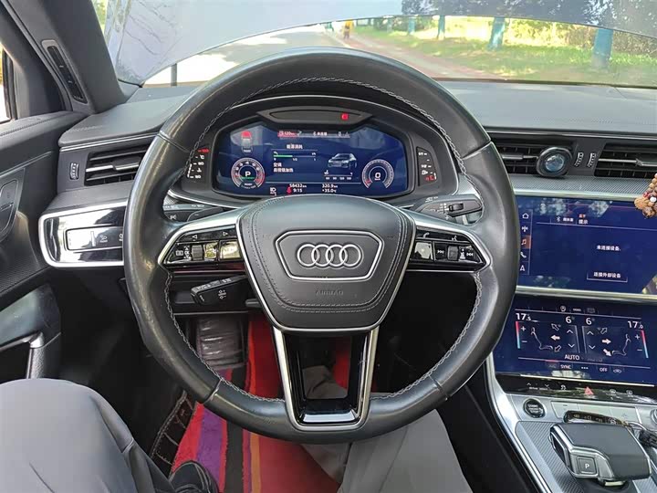 Фото 3 - Audi A6L
