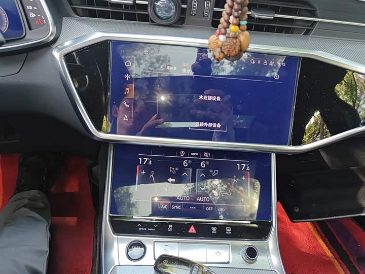 Фото 5 - Audi A6L