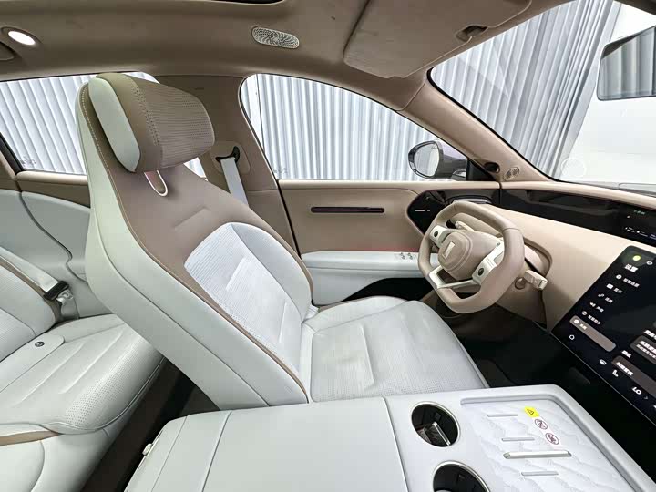 Фото 40 - Avatr 07