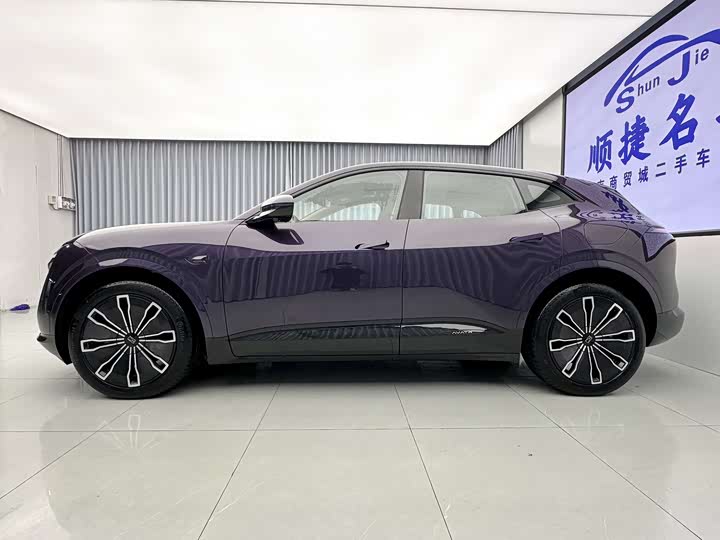 Фото 8 - Avatr 07