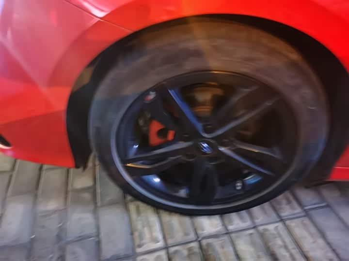 Фото 23 - Geely Binrui