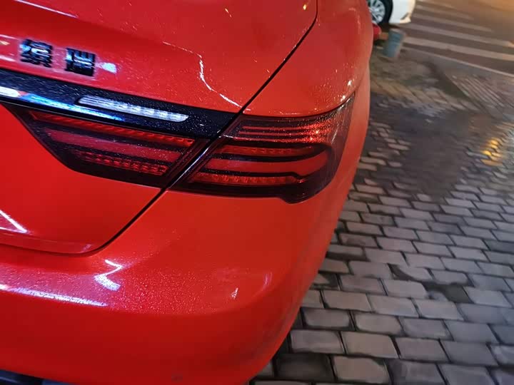 Фото 8 - Geely Binrui