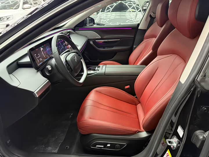 Фото 4 - XPeng P7