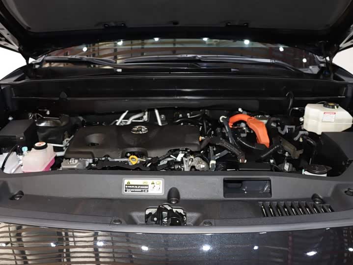 Фото 20 - Toyota Crown Kluger