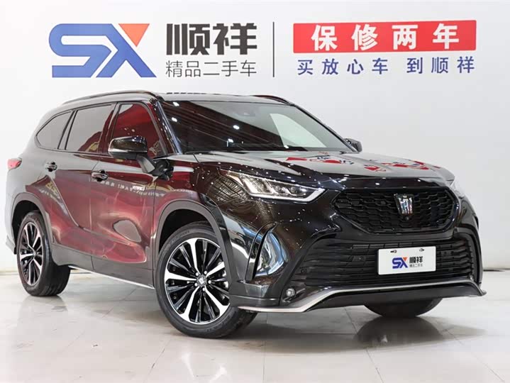 Фото 3 - Toyota Crown Kluger