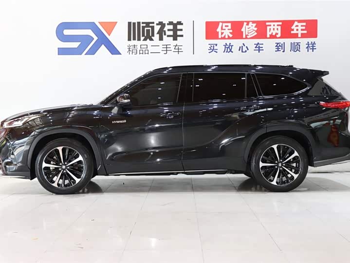 Фото 6 - Toyota Crown Kluger