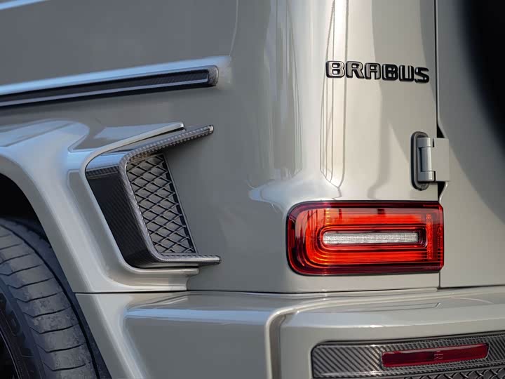 Фото 14 - Mercedes-Benz G-Class AMG