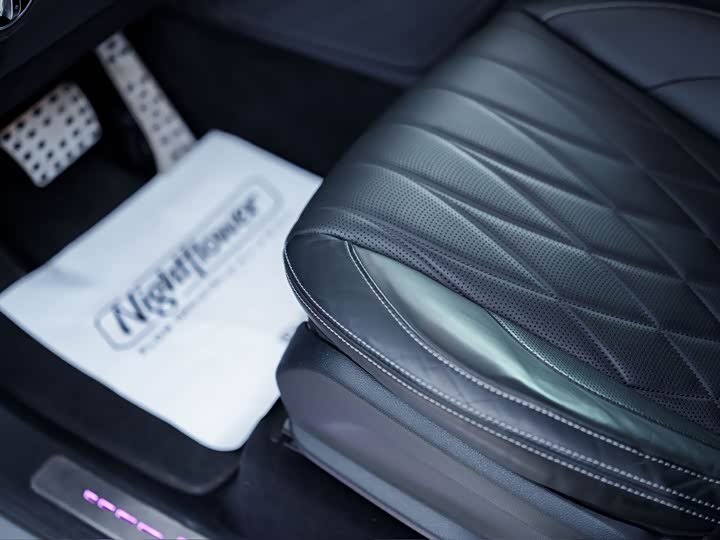 Фото 23 - Mercedes-Benz G-Class AMG