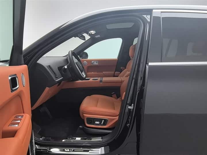 Фото 10 - LiXiang L7