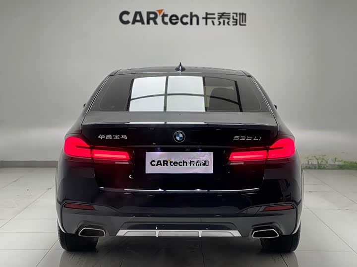 Фото 13 - BMW 5 Series