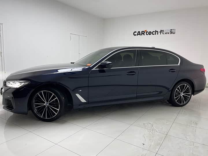 Фото 2 - BMW 5 Series