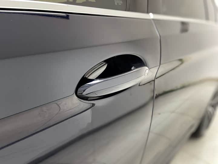 Фото 5 - BMW 5 Series