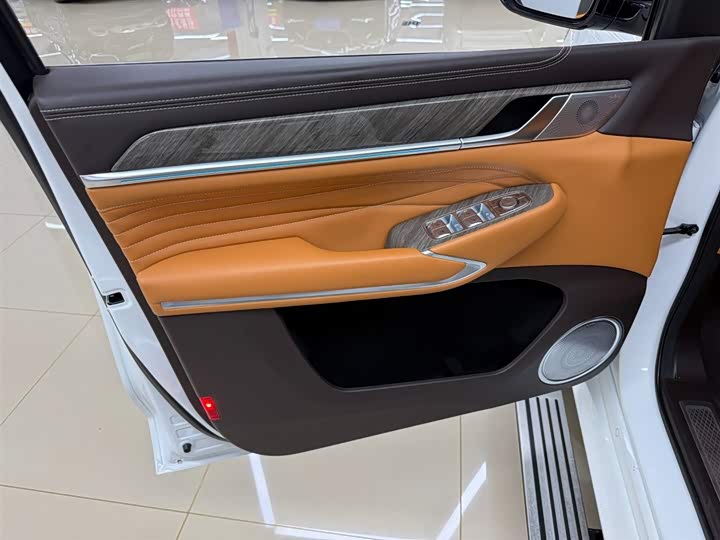 Фото 6 - Tank 500