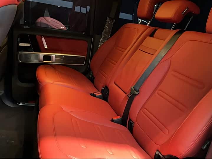 Фото 23 - Mercedes-Benz G-Class