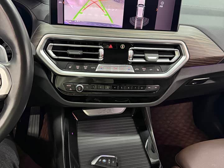 Фото 13 - BMW X3