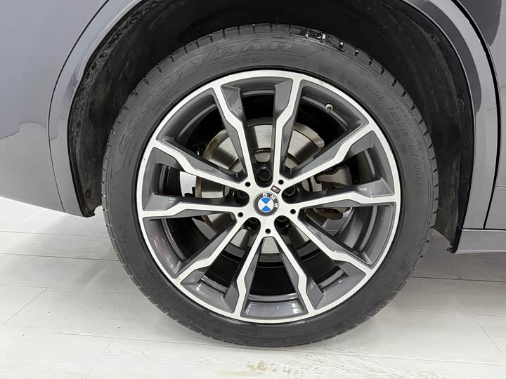 Фото 24 - BMW X3