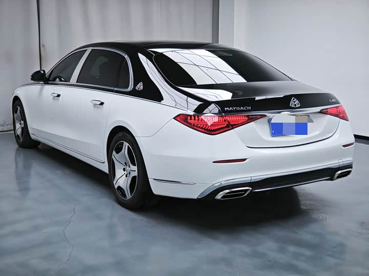 Фото 4 - Mercedes-Benz Maybach S-Class