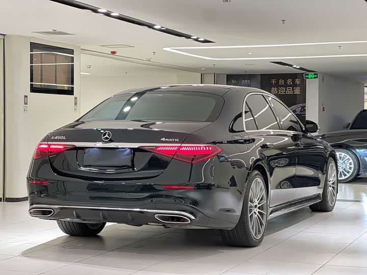 Фото 10 - Mercedes-Benz S-Class