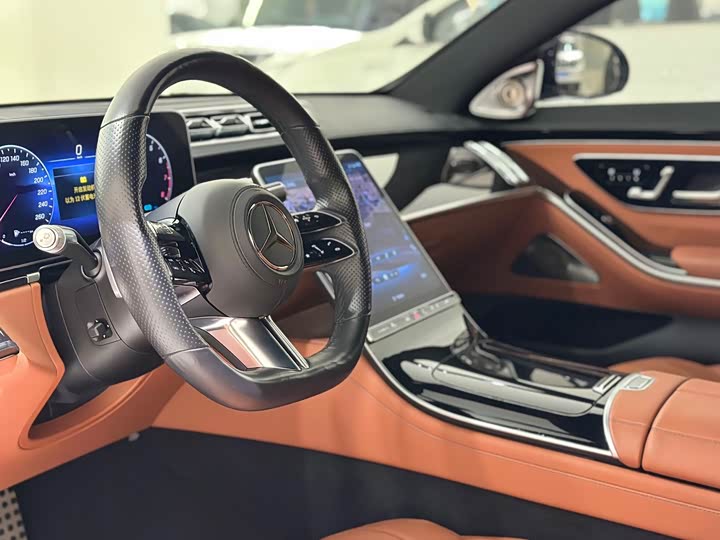 Фото 3 - Mercedes-Benz S-Class