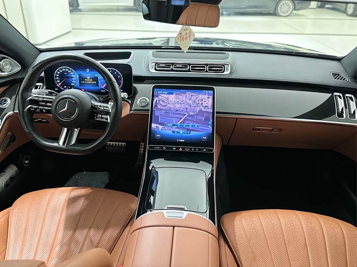Фото 7 - Mercedes-Benz S-Class
