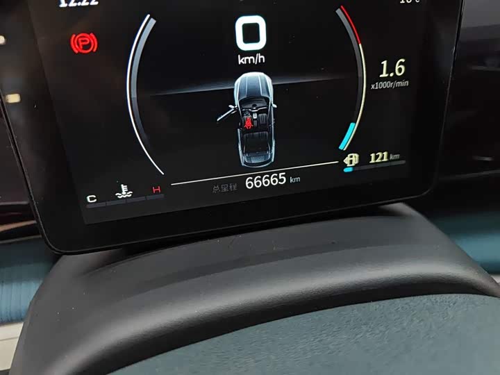 Фото 11 - BYD Song Pro