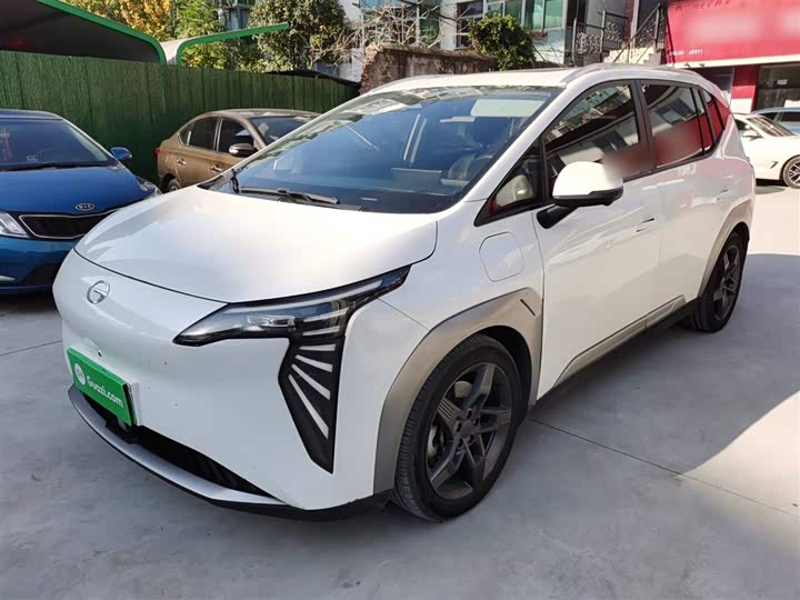 Фото 2 - GAC Aion Y