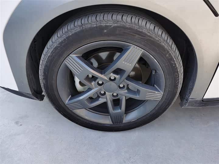 Фото 23 - GAC Aion Y